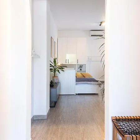 Les - 4 Min Walk From Amphiteatre Апартаменты