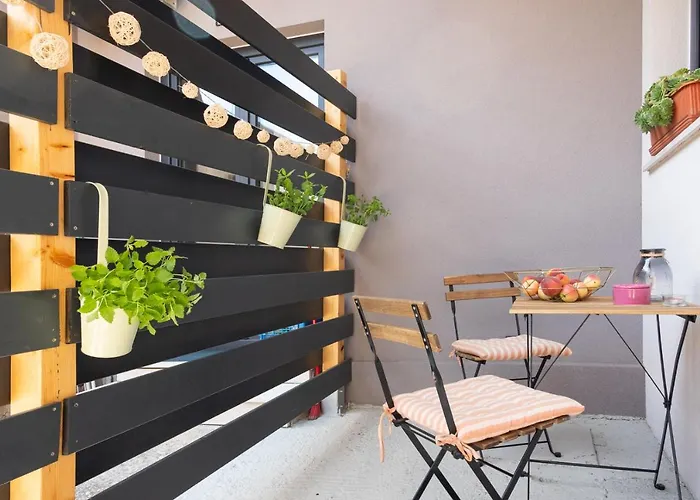 Apartamento Les - 4 Min Walk From Amphiteatre Pula